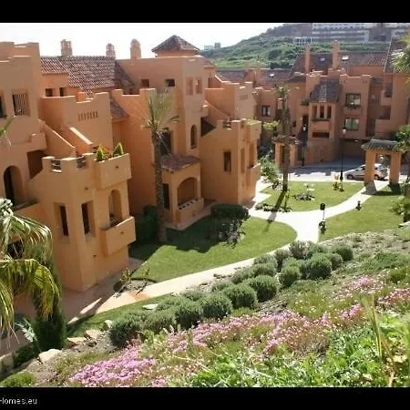 Duquesa Village